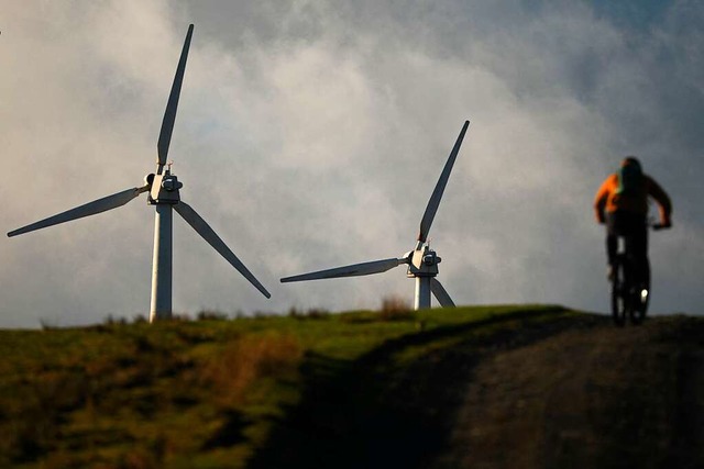 Wo Mountainbiker künftig auf Windkraft... könnten, muss noch ermittelt werden. | Foto: DANIEL LEAL (AFP) Wo Mountainbiker künftig auf Windkraft... könnten, muss noch ermittelt werden. | Foto: DANIEL LEAL (AFP)