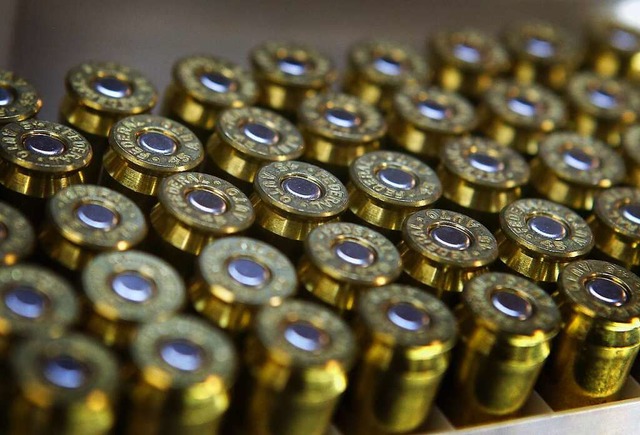 520 Schuss Munition (Symbolfoto) haben...d einer Offenburger Spedition gefunden  | Foto: SCOTT OLSON