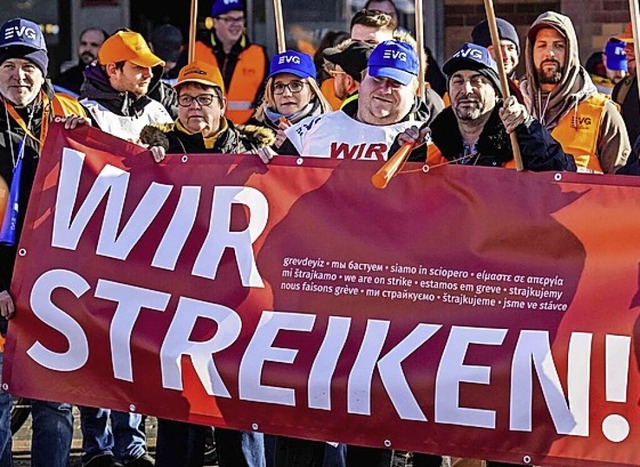 Die Gehaltsforderungen im ffentlichen...ften  fr die Stadt noch teuer werden.  | Foto: Sina Schuldt (dpa)