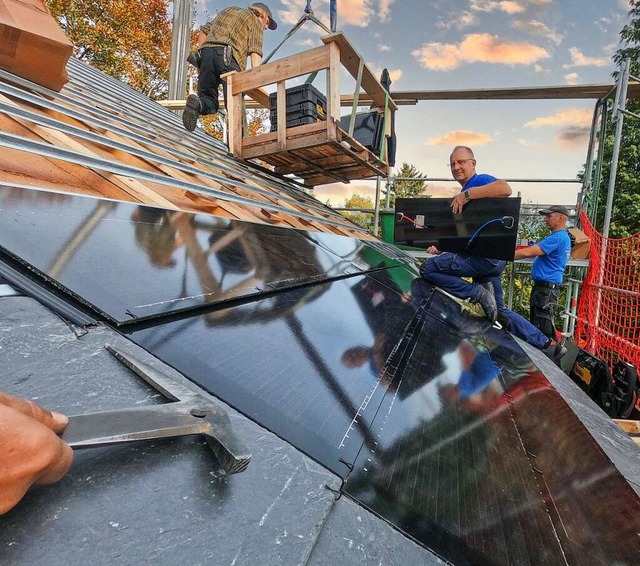 Nicht zu gro und nicht zu klein sollte die Photovoltaikanlage sein.  | Foto: Rathscheck, ideemedia (dpa)