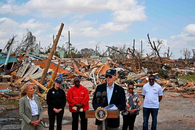 Prsident Biden bei Tornado-Betroffenen in Rolling Fork, Mississippi  | Foto: MANDEL NGAN (AFP)