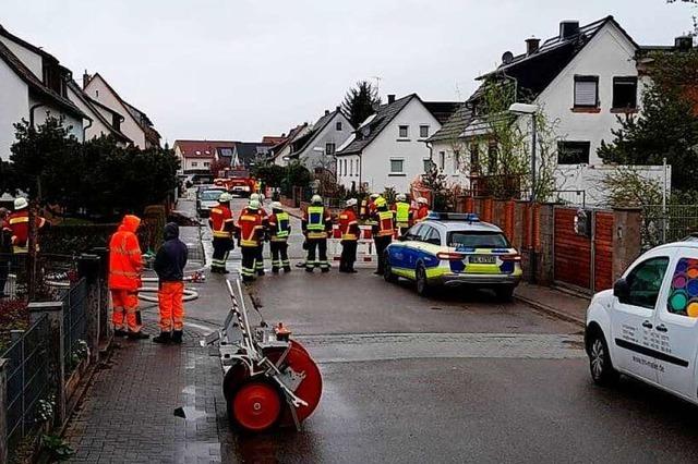 Feuerwehr Kenzingen rckt wegen Gasleck nach Bauarbeiten aus