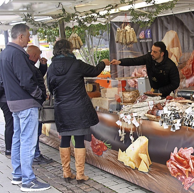 Ob Crpes, Flammkuchen oder Wurst- und...fest in Bad Krozingen auf ihre Kosten.  | Foto: Hans Jrgen Kugler