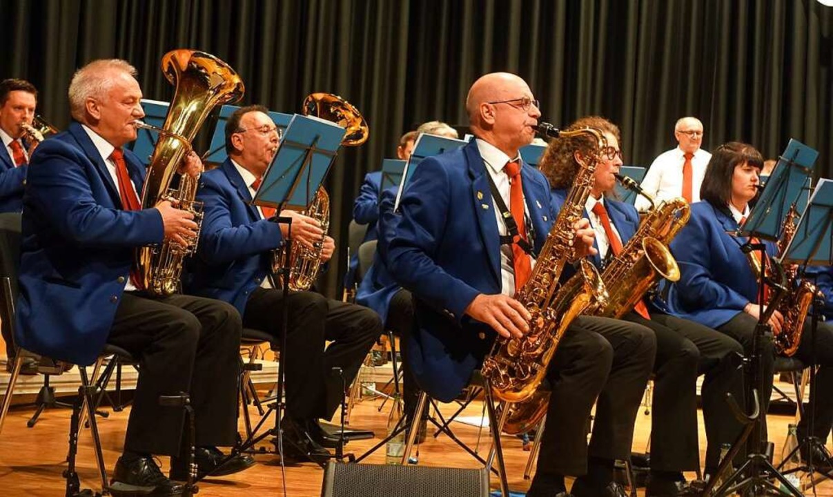 Unterhaltsame Klnge  hatte die Stadtm...im Frhlings-Doppelkonzert  zu bieten.  | Foto: Roswitha Frey