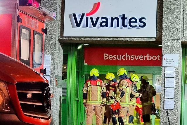 Feuer und Schwerverletzte in Berliner Krankenhaus – Polizei ermittelt