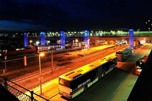 Ein 18-Jhriger soll auf dem Zentralen...ekannten geschlagen haben. Symbolbild.  | Foto: Ingo Schneider