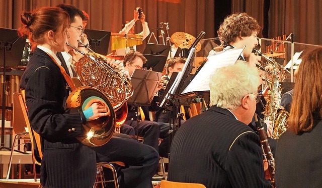 Bezaubernd: Die Stadtmusik des Schweiz...felden begeisterte beim Jahreskonzert.  | Foto: Boris Burkhardt