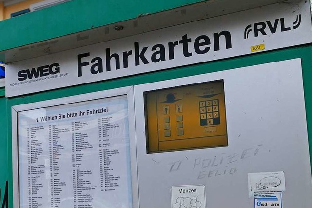 Das 1-Euro-Ticket soll Brgern einen k...m ffentlichen Nahverkehr ermglichen.  | Foto: Victoria Langelott