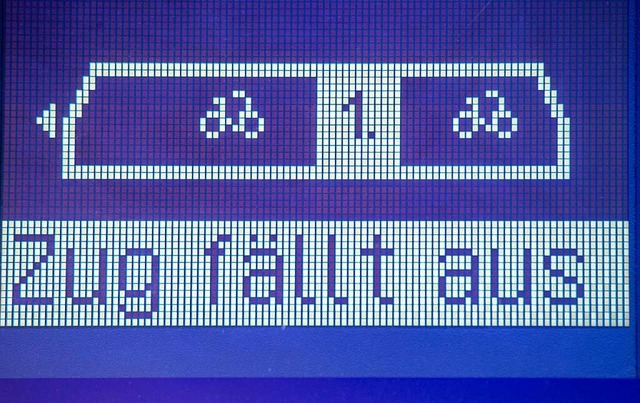 Auf der S-Bahn-Linie 2 &#8211; der Elz...es am Ostersonntag zu Einschrnkungen.  | Foto: Stefan Sauer (dpa)