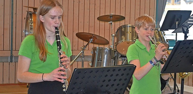 Svenja und Liam Brmann beim Vorspiel   | Foto: Liane Schilling