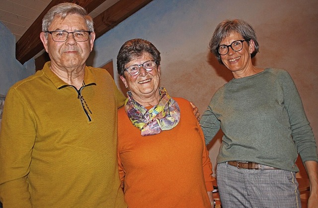 Hanspeter und Ruth Meier sind Ehrenmit...hts) verlsst ihr Amt als Vorsitzende.  | Foto: Hochttouristen