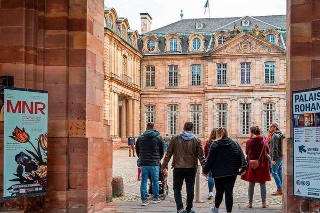 Im Straßburger Palais Rohan bröckelt der Putz von der Decke