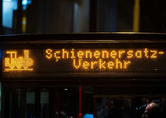 Schienenersatzverkehr (Archivbild)  | Foto: Andreas Arnold