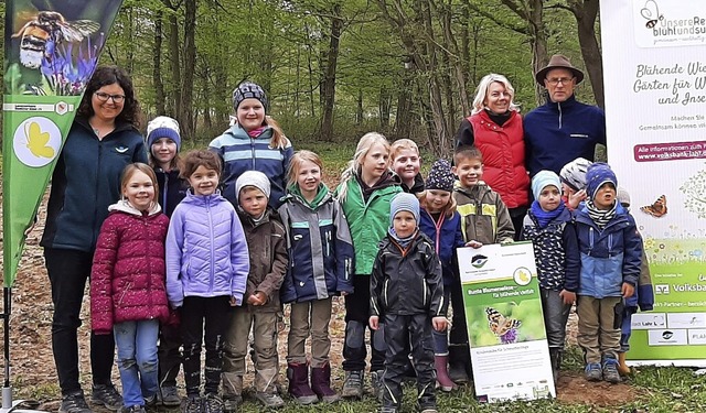 Nach getaner Sh-Aktion strahlten die ... Helferinnen und Helfer  um die Wette.  | Foto: Jgergemeinschaft