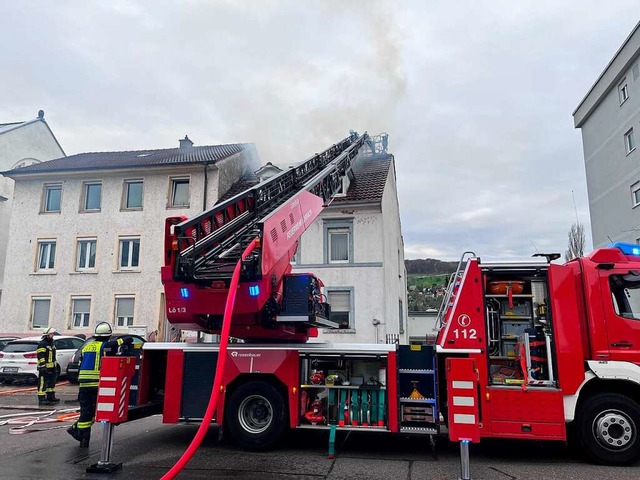 Ein Dachstuhl brannte in einem Haus an der Basler Strae.  | Foto: Jonas Hirt