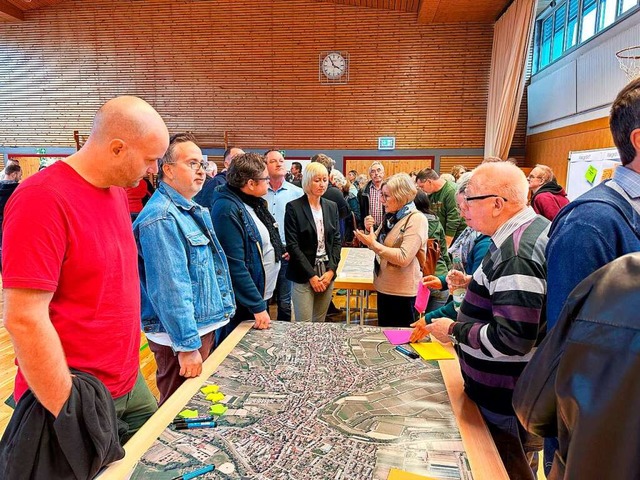 Das Verkehrskonzept interessiert die Einwohner besonders.   | Foto: Daniel Hengst