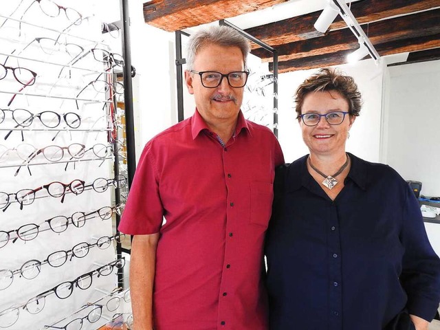 Kirsten  und Michael Brennemann haben ...e Brillenschmiede in Staufen erffnet.  | Foto: Claudia Kleinhans