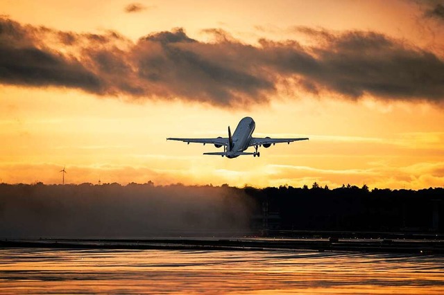 Fliegen ist klimaschdlich.  | Foto: Andreas Arnold