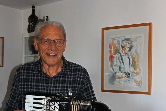 Nach 60 Jahren legt Egon Oschwald den Taktstock beim Handharmonika-Spielring Lffingen nieder