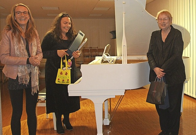 Marie-Elisabeth Stadelmann-Bopp (von l... gelungenen Liederabend zu Kurt Weill.  | Foto: Horst David