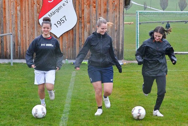 Trotzen fr ihren Lieblingssport auch ...fler, Annalena Faller und Lisa Saier.   | Foto: Sonja Niederer