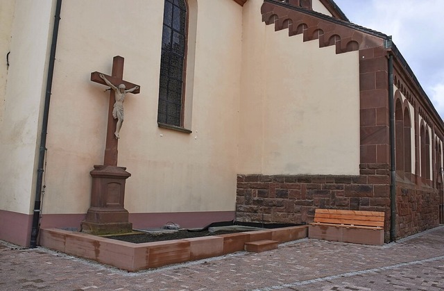 Der Platz fr die neue Marien-Grotte ist schon gerichtet.   | Foto: Roland Vitt