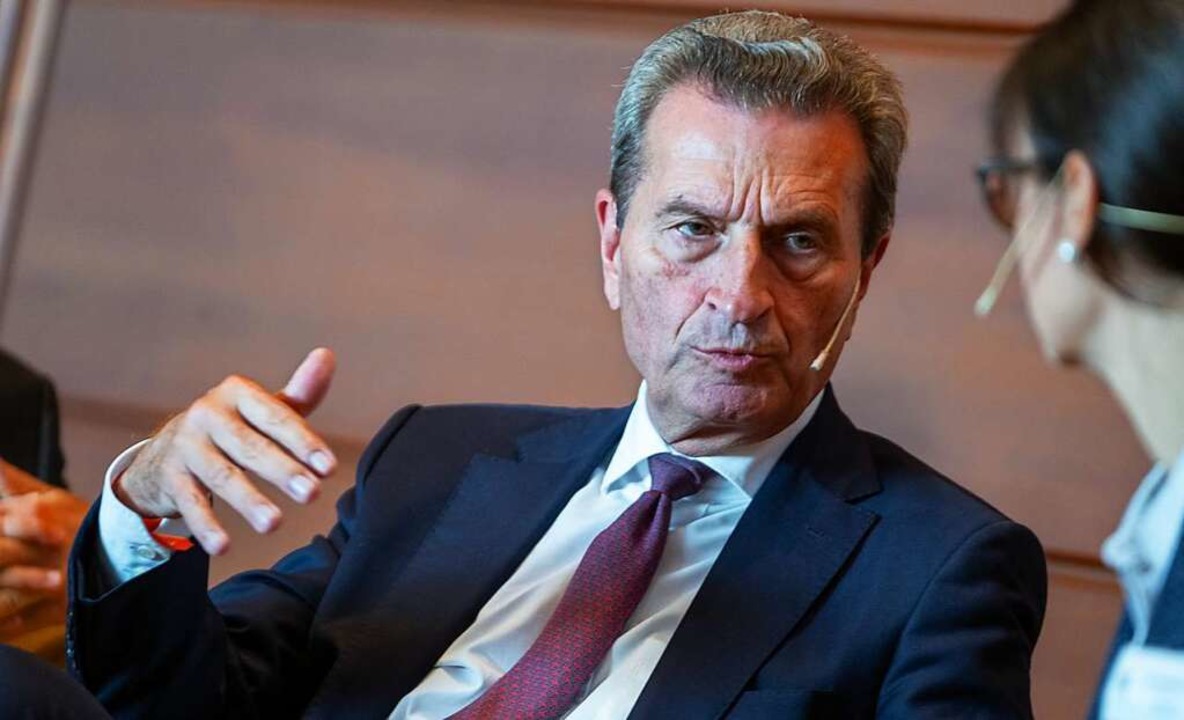 Günther Oettinger sieht das Verkaufsve...rag zur De-Industrialisierung Europas.  | Foto: Stefan Puchner