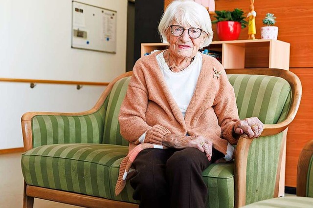 Die 113 Jahre alte Charlotte Kretschma...en Menschen an ihrem Leben teilnehmen.  | Foto: Julian Rettig