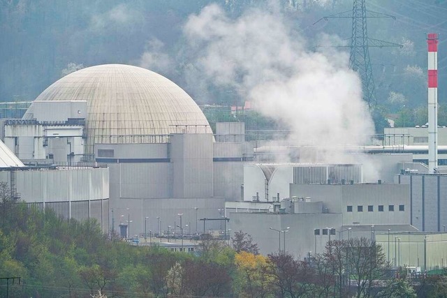 Ist die Atomkraft nachhaltig? Die EU s...nnte Atomkraftwerk in Neckarwestheim.   | Foto: Uwe Anspach (dpa)