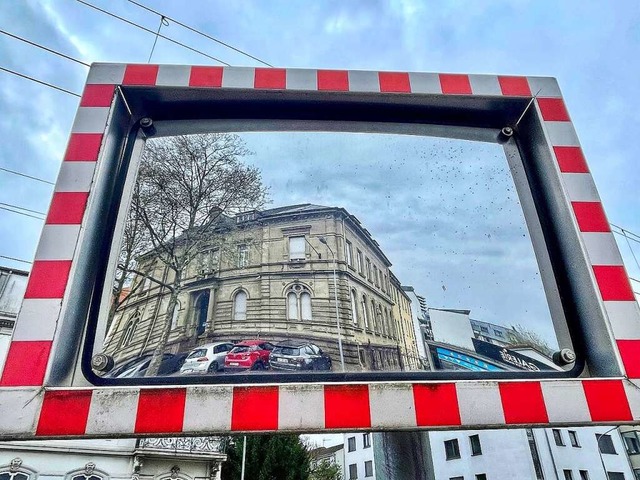 Der Mietvertrag fr das alte Polizeirevier in Lrrach ist unterschrieben.  | Foto: Barbara Ruda