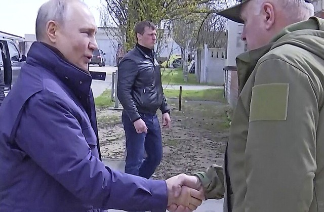 Putin zu Besuch bei Soldaten in der Nhe von Cherson  | Foto: HANDOUT (AFP)