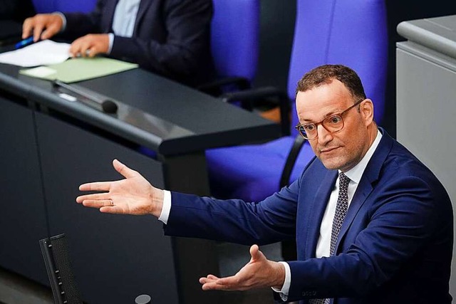 Der frhere Gesundheitsminister Jens Spahn liebugelt mit Schwarz-Grn.  | Foto: Kay Nietfeld (dpa)