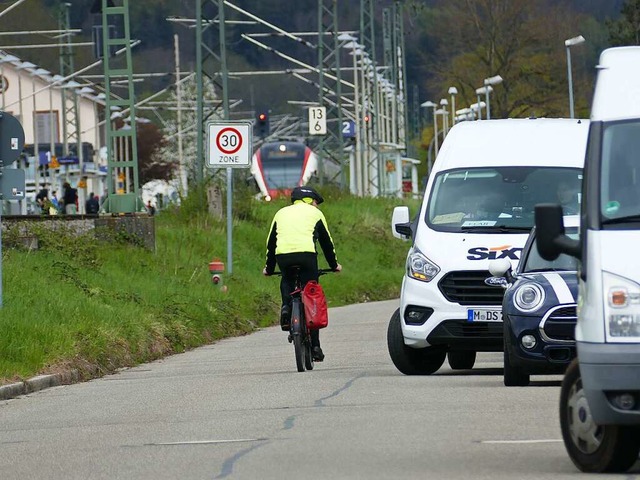 Dass die Wiesenstrae Teil der geplant... den starken Verkehr im Gewerbegebiet.  | Foto: Martina David-Wenk