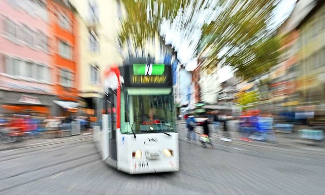 Der Schienenersatzverkehr fr die Stad...EVG-Streik beeintrchtigt. Symbolbild.  | Foto: Michael Bamberger