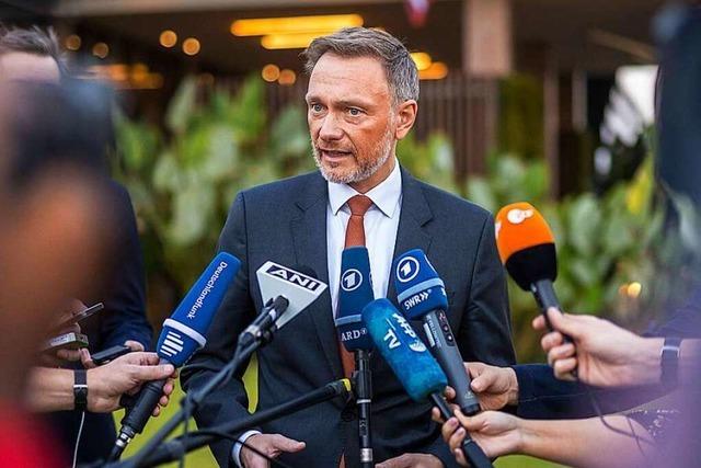 Christian Lindner bleibt bei der FDP trotz aller Probleme der unangefochtene Chef