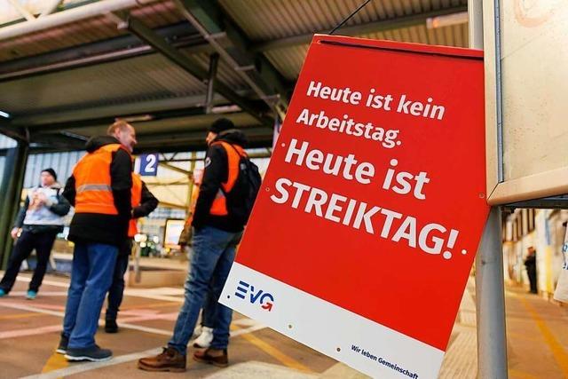Doppelstreik im Bahnverkehr und an Flughäfen in Baden-Württemberg angelaufen