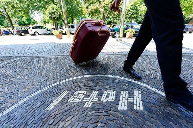 Die meisten Freiburgerinnen und Freibu... Touristen mit Wohlwollen. Symbolbild.  | Foto: Ingo Schneider