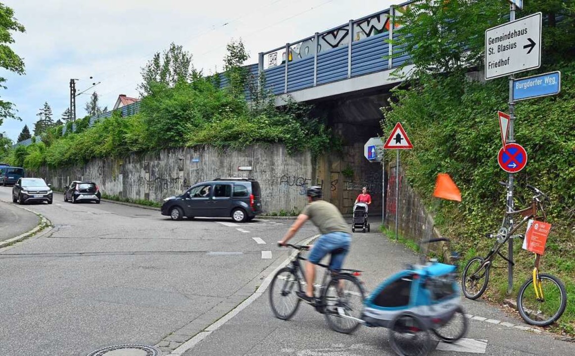 Umstrittene Stellen: Übergang Burgdorfer Weg in die Wildtalstraße.  | Foto: Michael Bamberger