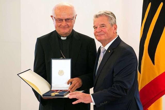 Nach dem Missbrauchsbericht: Alt-Erzbischof Robert Zollitsch gibt sein Bundesverdienstkreuz zurck