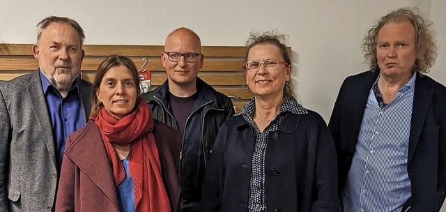 Ausscheidende und neue Vorstandsmitgli...Christine Fausten und  Peter Bosshart   | Foto: Tonio Palick