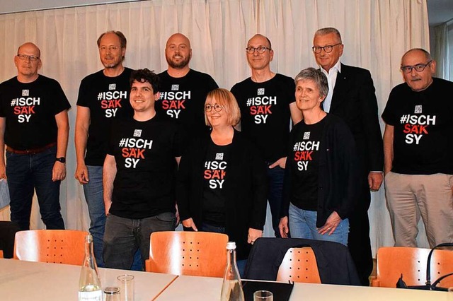 Der Vorstand von Pro Bad Sckingen prsentiert die neue Werbekampagne #ISCHSKSY  | Foto: Bernadette Andr