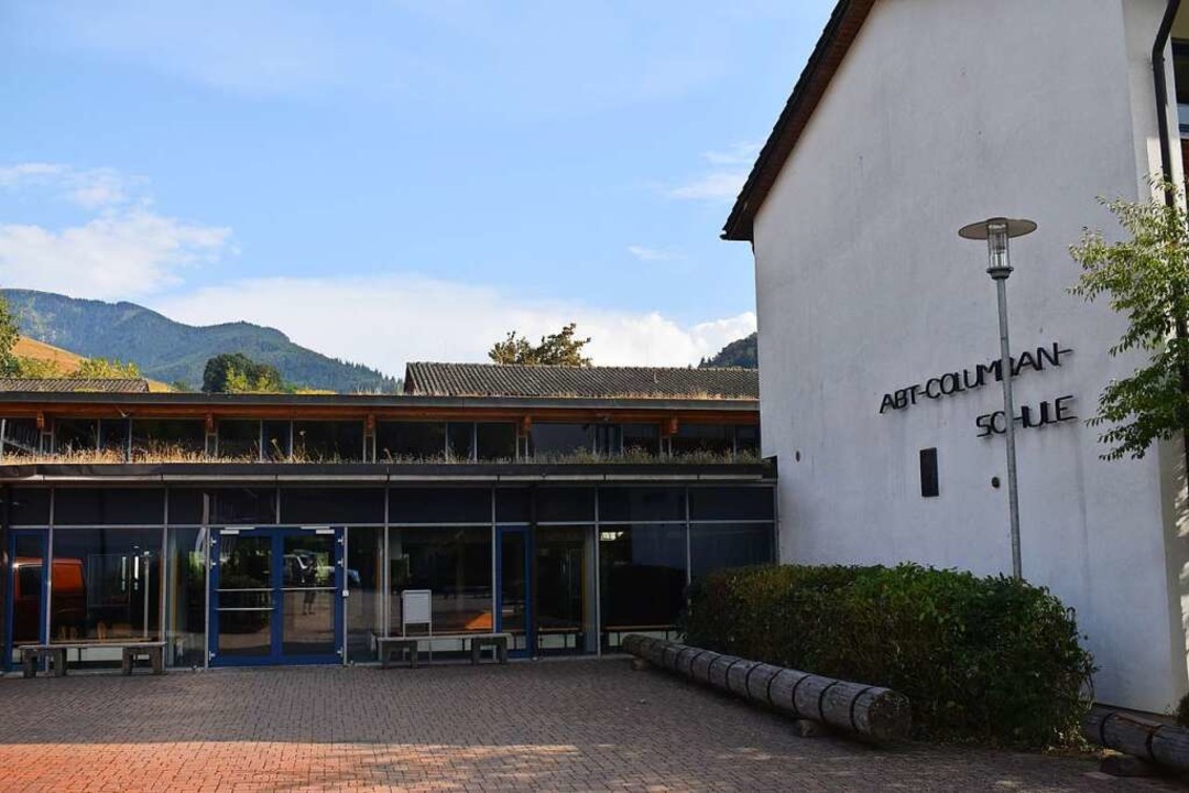 Der Eingangsbereich der Abt-Columban-Schule heute  | Foto: Frank Schoch