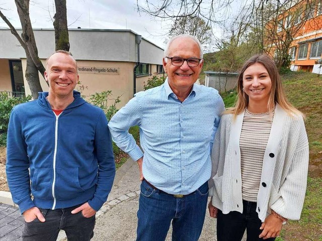 Markus Echle, Heimleiter Holger Hennin...nks) arbeiten gern im Dinglinger Haus.  | Foto: Uwe Schwerer