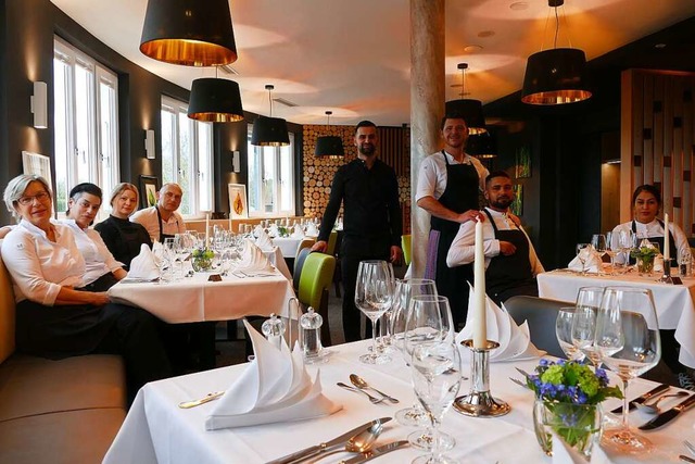 Die Ruhe vor dem Sturm: Restaurantmeis...stroteam zu einer letzten Besprechung.  | Foto: Stefan Limberger-Andris