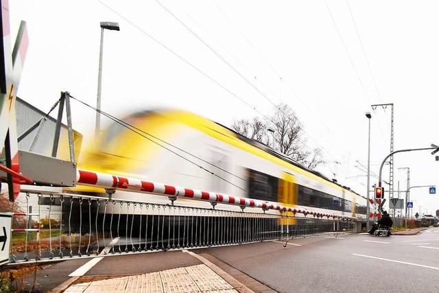 Die Bahn ist noch immer nicht mit den ...arzwald und dem Kaiserstuhl unterwegs.  | Foto: Kathrin Blum