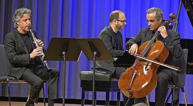 Das Trio Messina begeisterte zum Absch... Zuhrer im Kursaal in Bad Sckingen.   | Foto: Roswitha Frey
