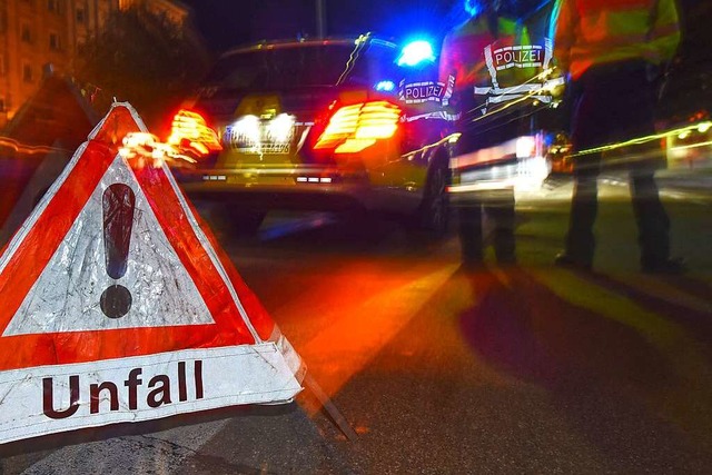 Nach dem Unfall war die Polizei im Einsatz (Symbolbild)  | Foto: Patrick Seeger (dpa)