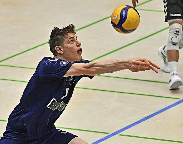 Volleyballer Lorenz Rudolf in Aktion  | Foto: Achim Keller