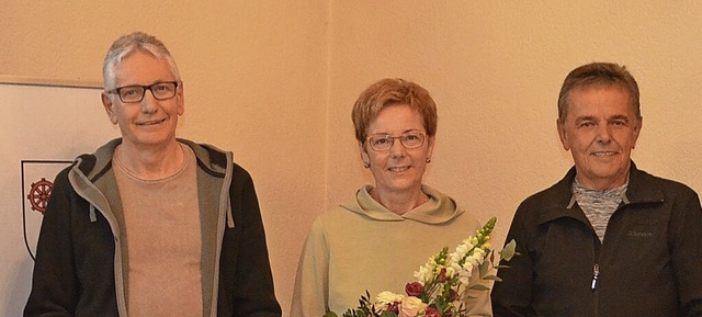 Otto Meier, Marita Schmieder und Bruno...den vom DRK Ortsverein Elzach geehrt.   | Foto: Nikolaus Bayer