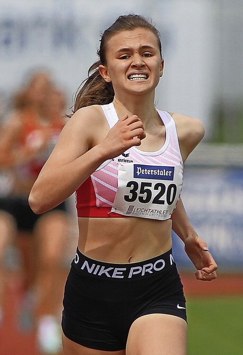 Schon wieder  Top-Zehn der deutschen Rangliste: Emma Rohrbach  | Foto: Ralf Grlitz